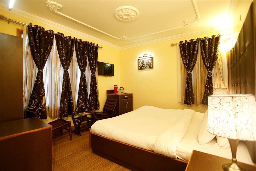 Bridge View Regency Hotel Simlá Kültér fotó